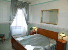KRASICZYN zamek hotel pokoje noclegi wypoczynek restauracja w Polsce Przemy�l